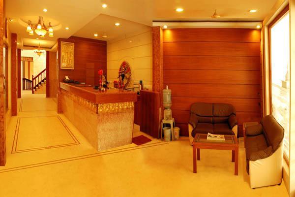 Hotel Raya'S Annexe-1クンバコナム エクステリア 写真