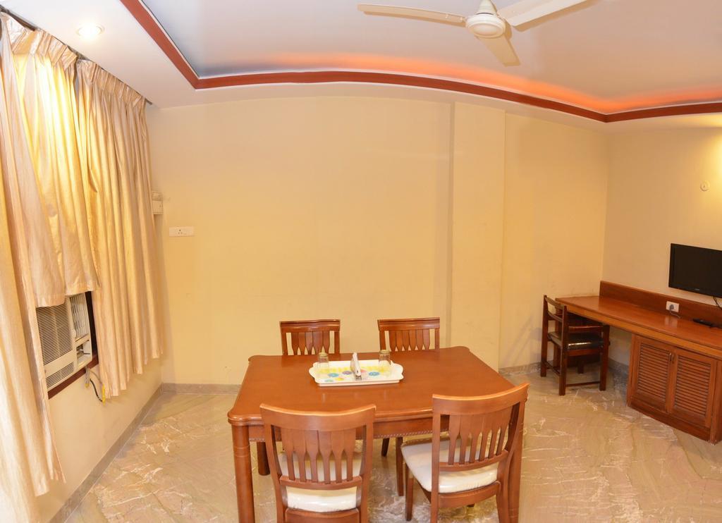 Hotel Raya'S Annexe-1クンバコナム エクステリア 写真