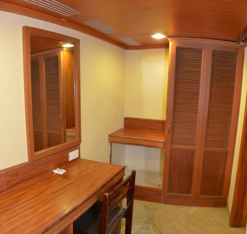 Hotel Raya'S Annexe-1クンバコナム エクステリア 写真