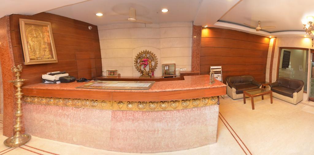 Hotel Raya'S Annexe-1クンバコナム エクステリア 写真