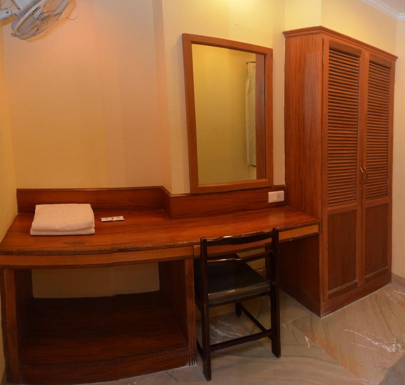 Hotel Raya'S Annexe-1クンバコナム エクステリア 写真